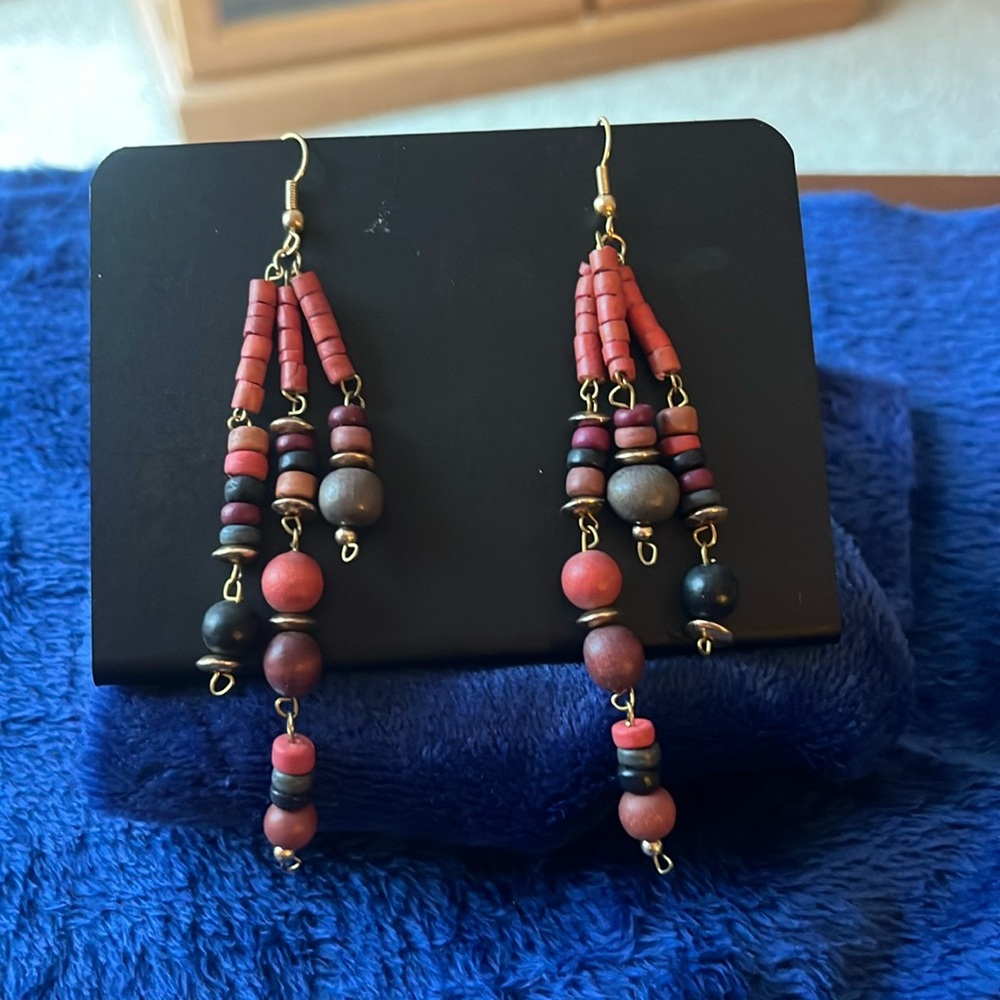 Beaded wire earrings